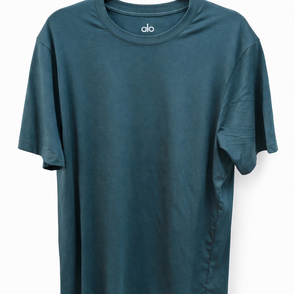 ALO Yoga Men's Deep Teal Short Sleeve Tee